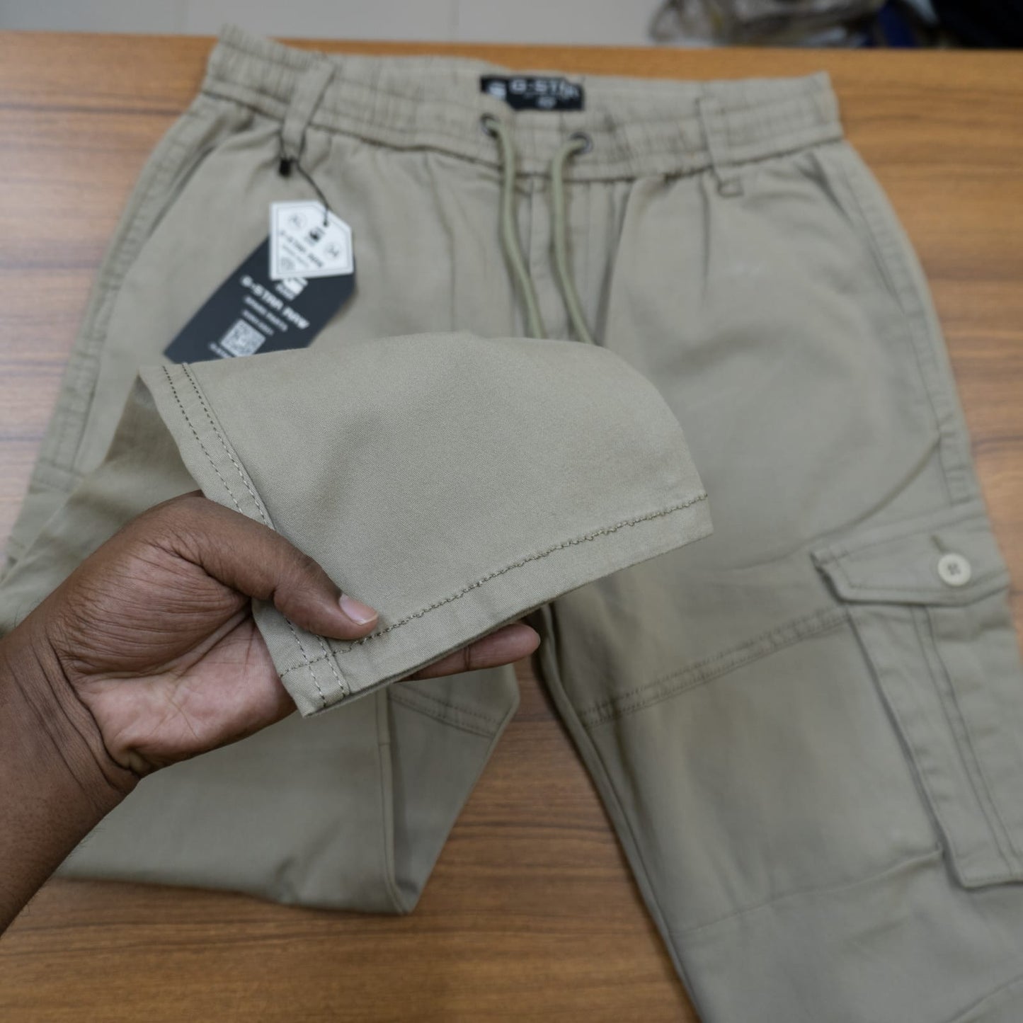 "বিস্কিট কালার" G-Star brand  কার্গো-মোবাইল প্যান্ট